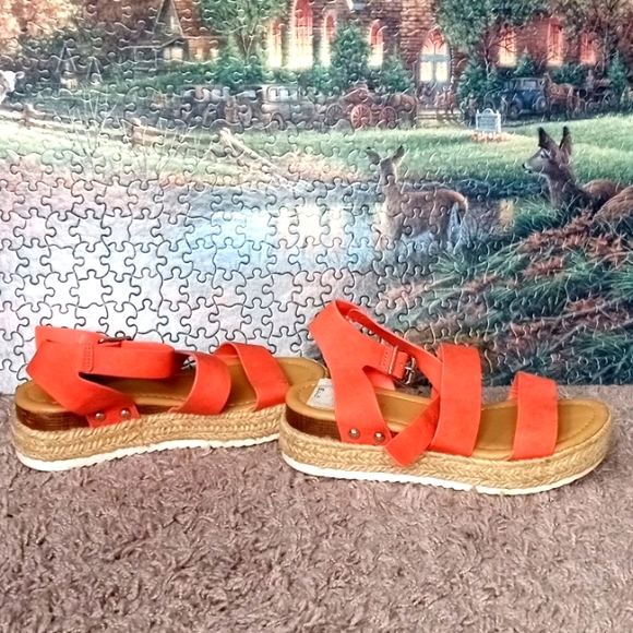 Soda Other - Orange Soda wedge shoes size 1
